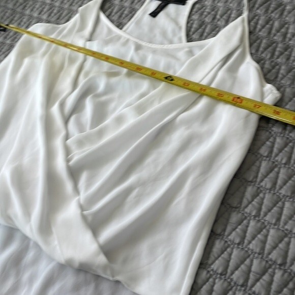BCBGMAXAZRIA
Sayge Sleeveless Faux-Wrap Blouse, White Size Small - Picture 9 of 9